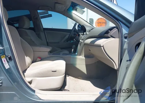 2010 Toyota Camry Hybrid из США, поврежденный, VIN 4T1BB3EK2AU121908